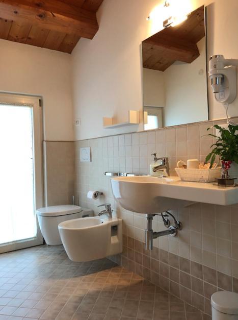 Beehouse - La Casa Delle Api Agriturismo ボルソ・デル・グラッパ エクステリア 写真